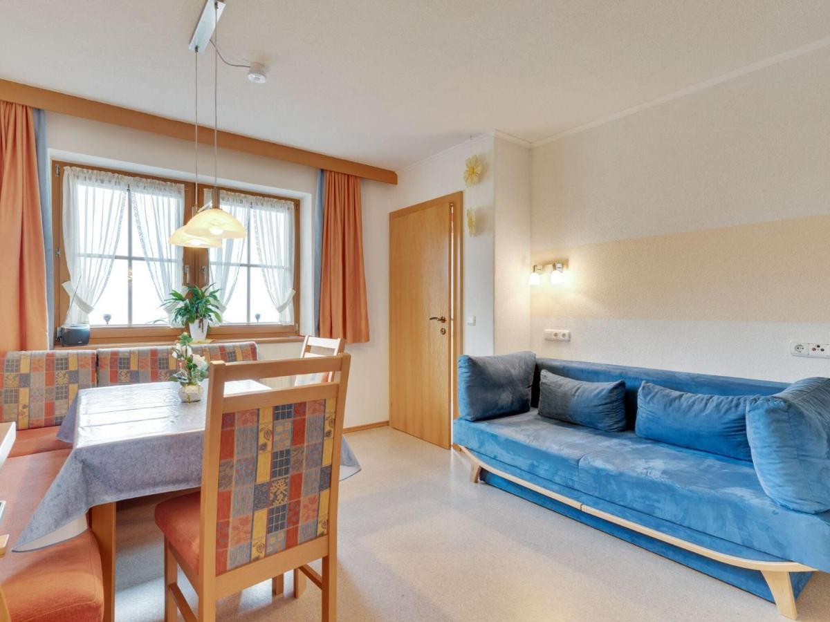 Quaint Apartment In Hainzenberg Near Horbergbahn エクステリア 写真