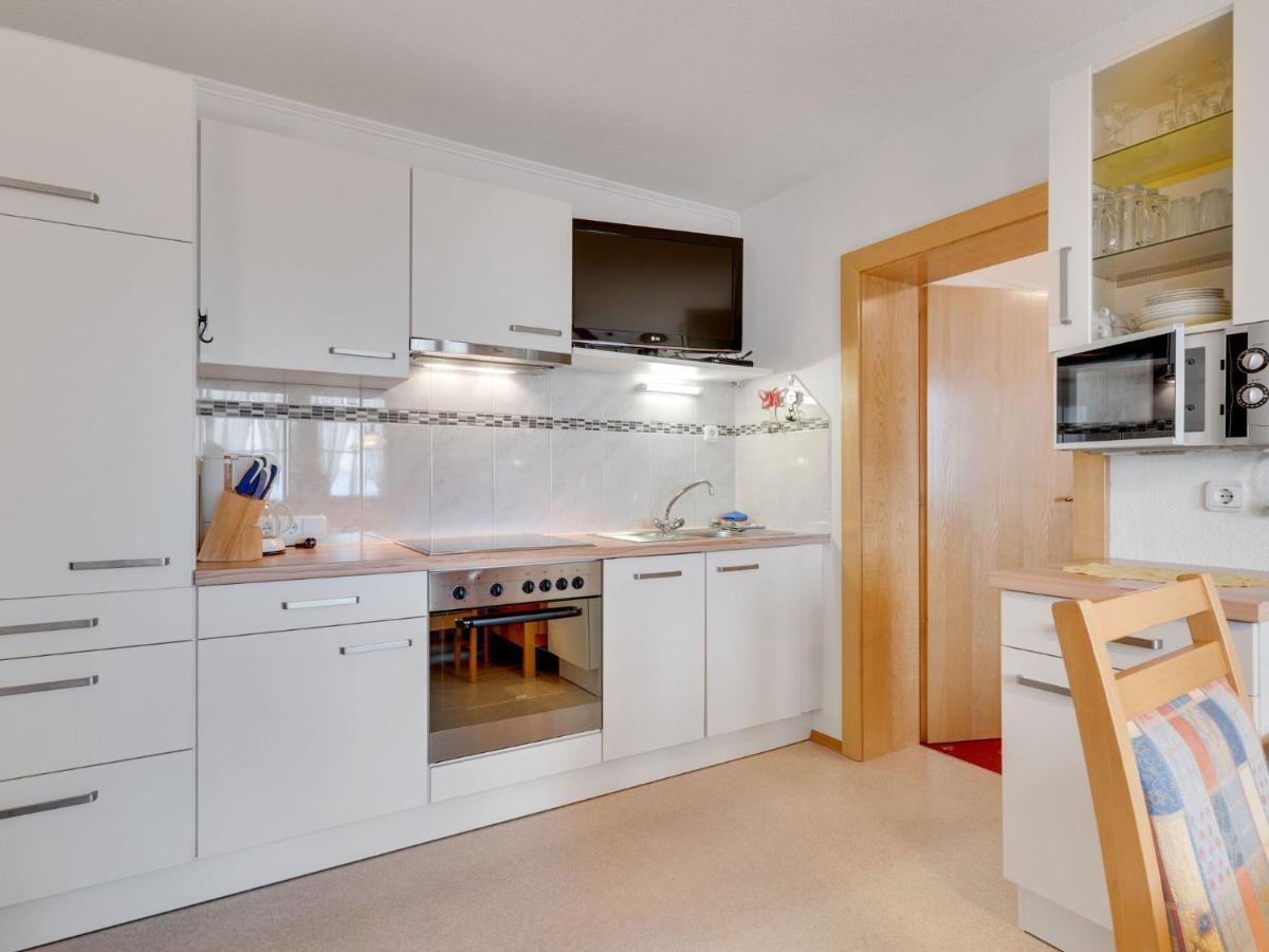Quaint Apartment In Hainzenberg Near Horbergbahn エクステリア 写真