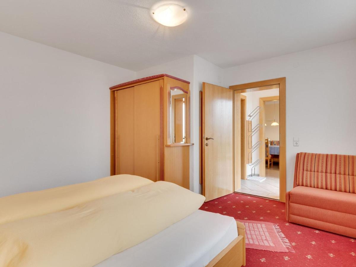 Quaint Apartment In Hainzenberg Near Horbergbahn エクステリア 写真