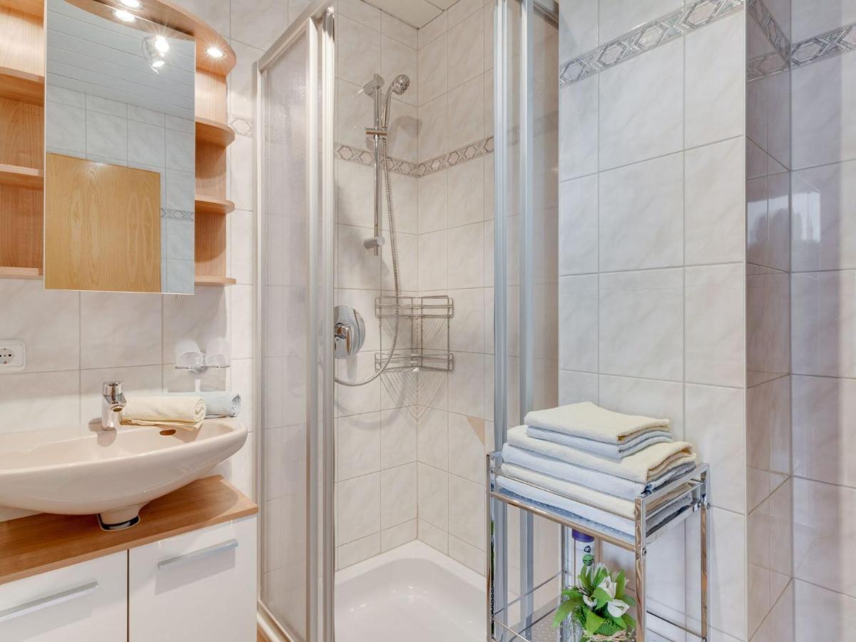 Quaint Apartment In Hainzenberg Near Horbergbahn エクステリア 写真