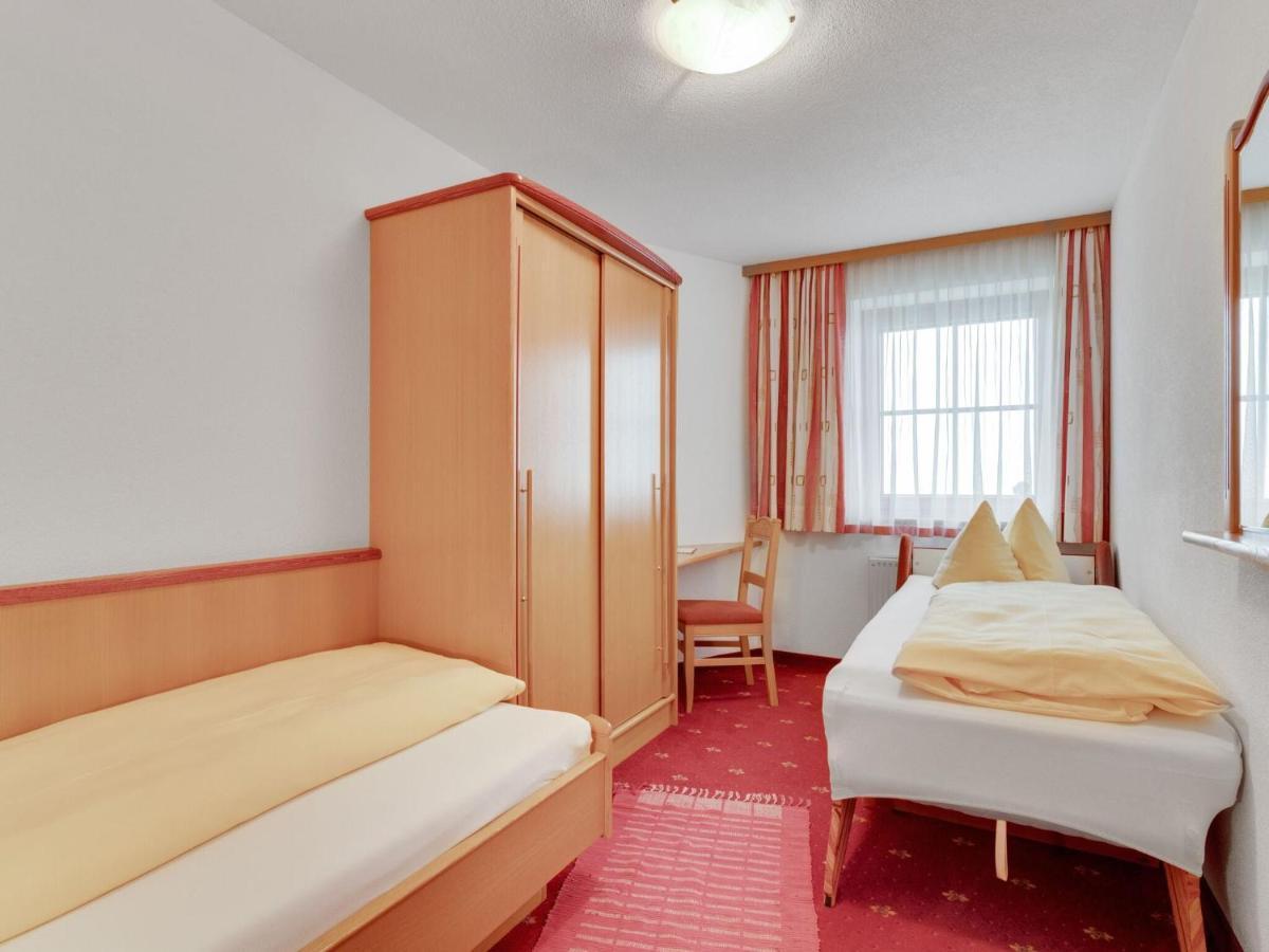Quaint Apartment In Hainzenberg Near Horbergbahn エクステリア 写真