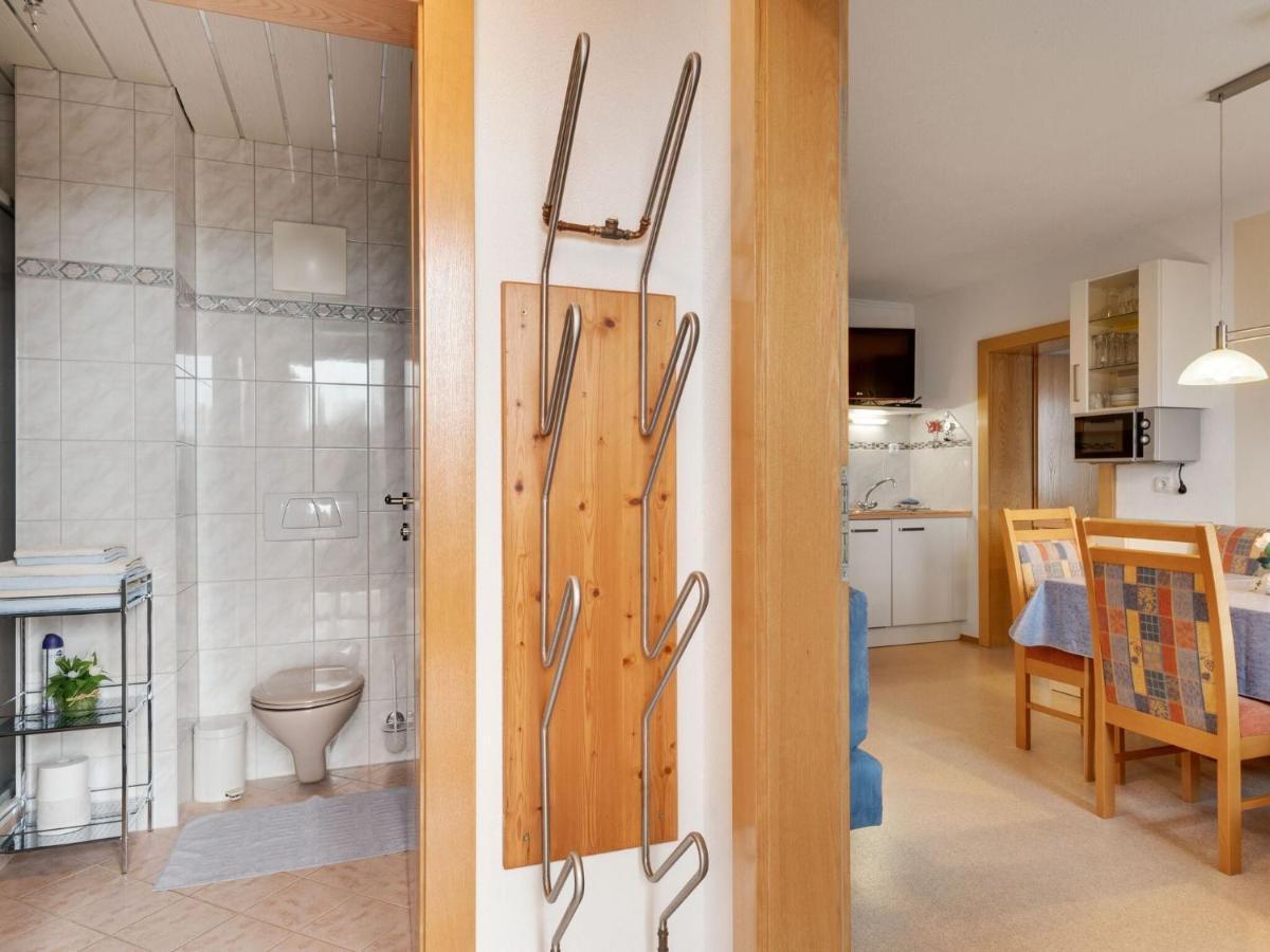 Quaint Apartment In Hainzenberg Near Horbergbahn エクステリア 写真