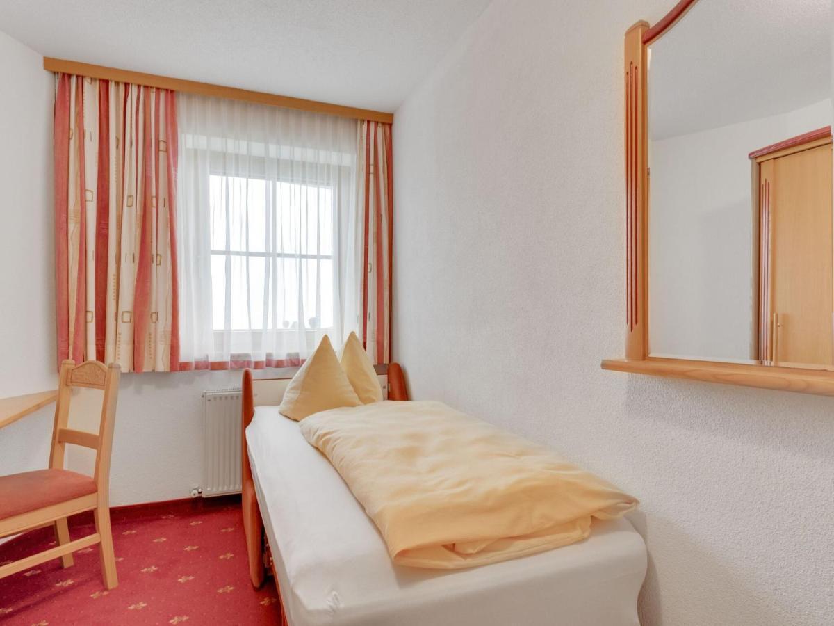 Quaint Apartment In Hainzenberg Near Horbergbahn エクステリア 写真